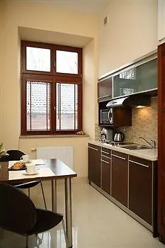 Red Brick Aparthotel 3*