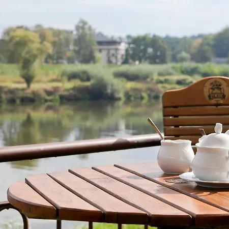 Hotel Vistula 3*