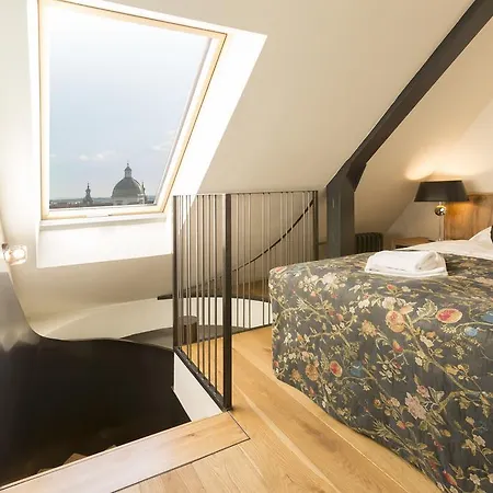 Aparthotel Antique Plac Szczepanski