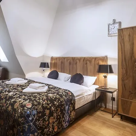 Antique Plac Szczepanski 3* Krakow