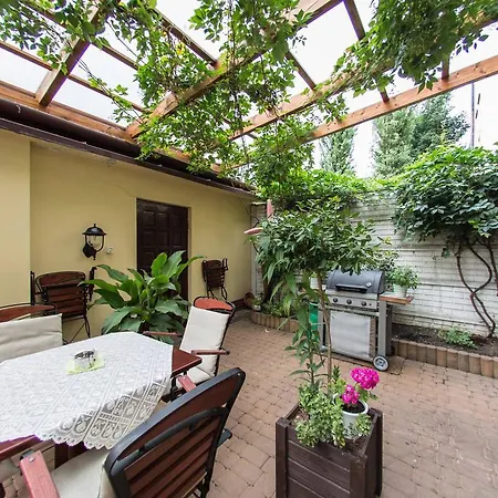 Apartmanhotel Kajzer 2*