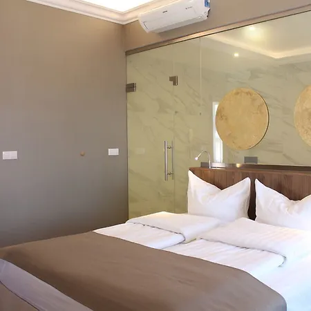 Elektor Premium Hotel 3*
