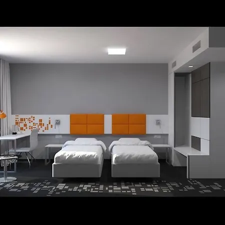 Q ホテル 3*
