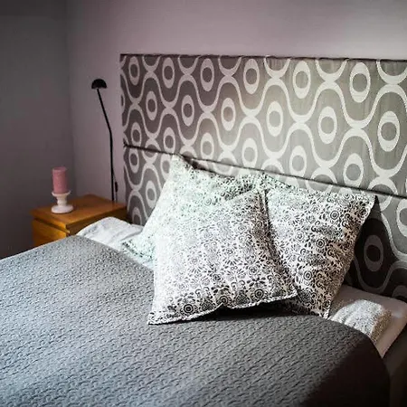 מלון Apartwawel 5*
