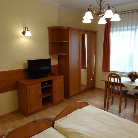 Elegant Aparthotel Krakov
