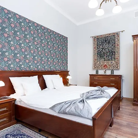 Elegant Aparthotel