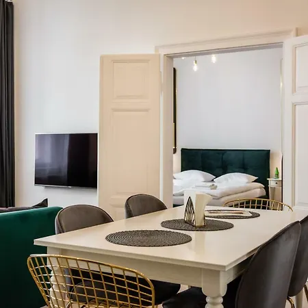 Deluxe Old Town Sw. Krzyza Wawelofts Apartment Krakow