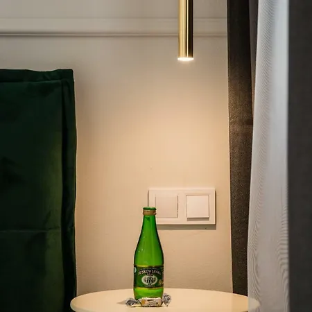 Deluxe Old Town Sw. Krzyza Wawelofts Apartment Krakow