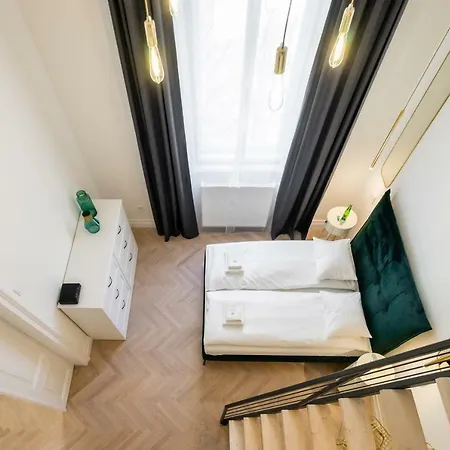 Apartment Deluxe Old Town Sw. Krzyza Wawelofts *