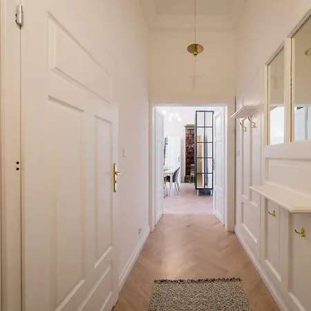Apartment Deluxe Old Town Sw. Krzyza Wawelofts