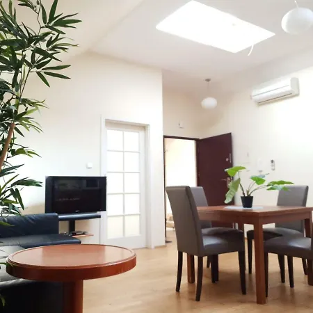 Apartmanhotel Old