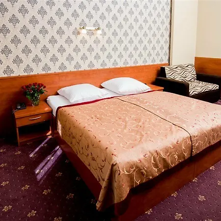 Maksymilian 3* Krakow