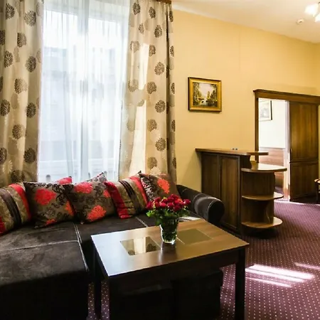 Maksymilian Hotel