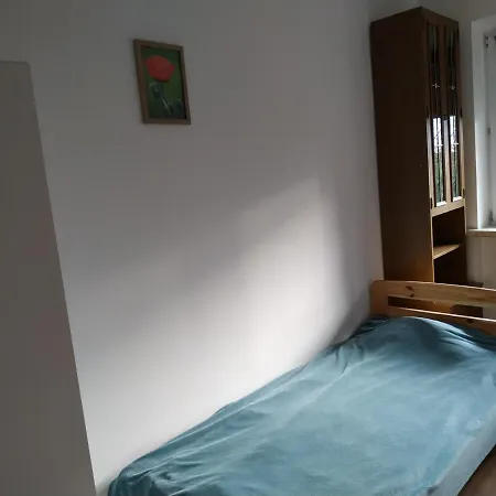 Polarna 8 Cracow Pensjonat