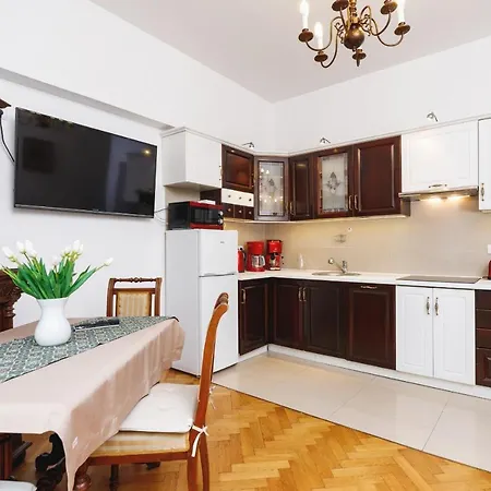 Cracow Lenartowicza By Renters