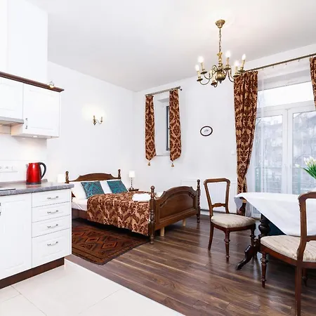 Cracow Lenartowicza By Renters * Krakow