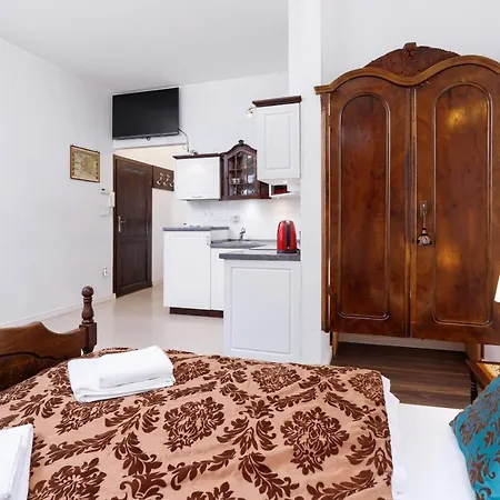 Apartment Cracow Lenartowicza By Renters *