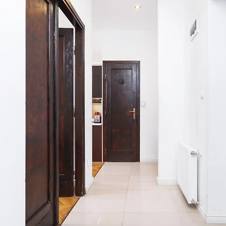 Cracow Lenartowicza By Renters Krakow