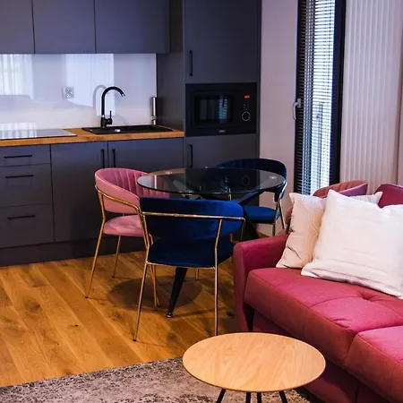 Hotel apartamentowy Inspire Miodova 4*