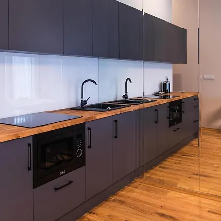 Inspire Miodova Hotel apartamentowy 4*