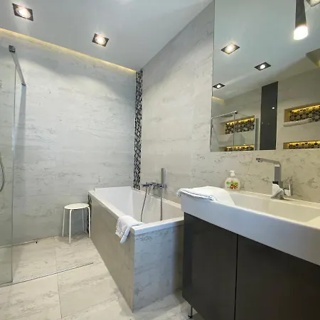 P&j Lubicz Apartment Krakau