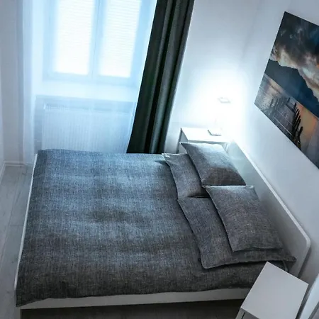 Lobzowska 6 Apartment *