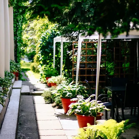 Miodosytnia Hotel apartamentowy 3*