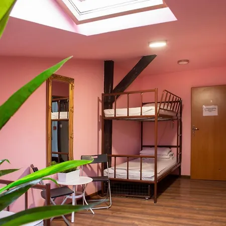 Let's Rock Party Hostel! Age Limit From 18 Until 40! Krakow