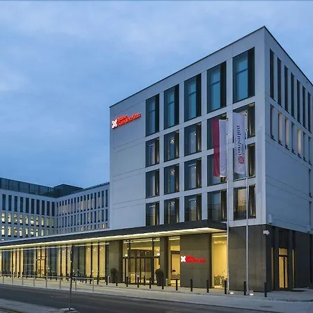 Hilton Garden Airport Otel