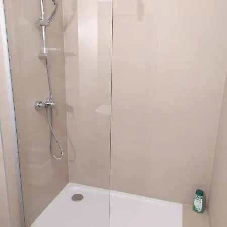 Little Britain Aparthotel Sauna&Daily Spa Hen&Stag Do 2*