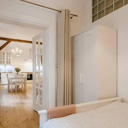 Apartament Old Town Delux