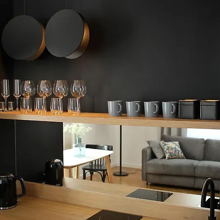 Wanderlust Apartment *