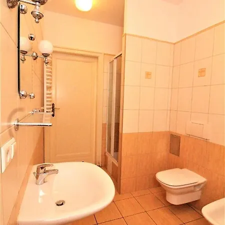 Golocalife Krakow, Sienkiewicza 9