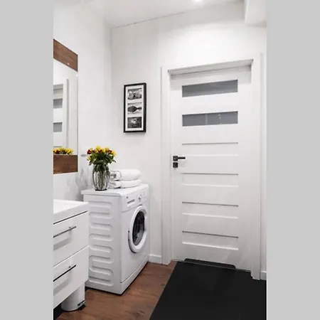 Househost Apartament: Swietego Krzyza Street Krakow