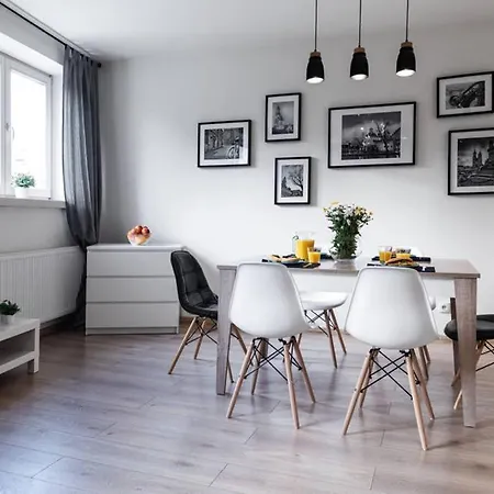 Apartment Househost Apartament: Swietego Krzyza Street *
