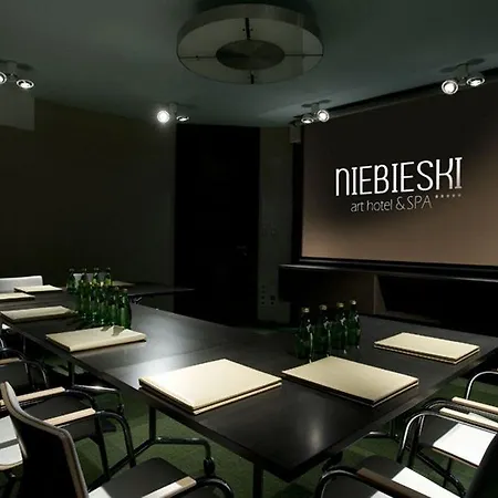 Otel Niebieski Art &