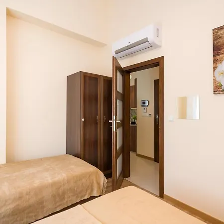 Vanilla 6 Apartment