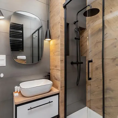 Comfy Cracow By Renters * Krakow