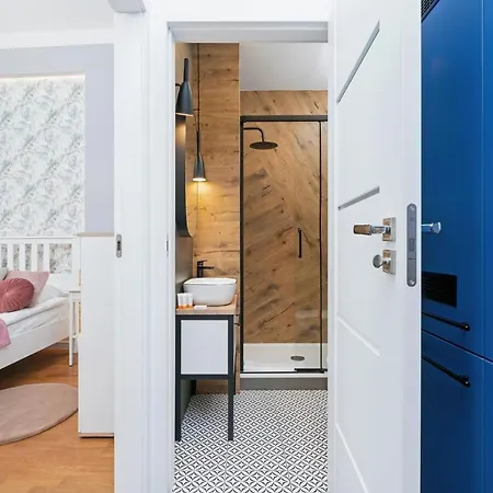 Apartment Comfy Cracow By Renters