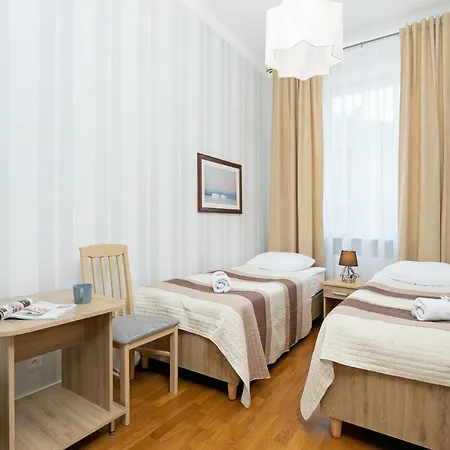 Apartment Comfy Cracow By Renters Krakow