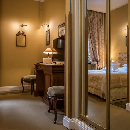 Hotel Grodek