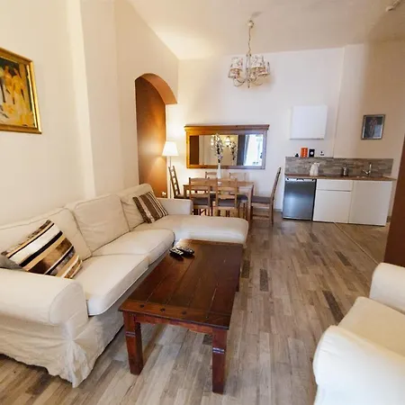 Apartment Lounge
