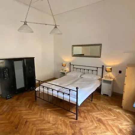 Main Square 18 King Apartamento *