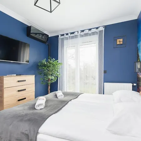 Lema Near Tauron Arena By Renters Prestige Apartament