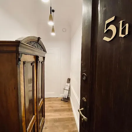 Kochanowskiego - Topolove & Appartement