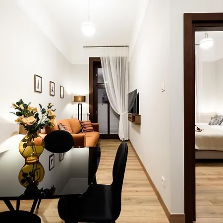 Appart hôtel Arianska 16 By Nearto Pl *