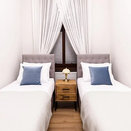 Arianska 16 By Nearto Pl Appart hôtel Cracovie