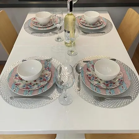 Apartmán Secret Garden - Wonderful City Centre - Ground Floor - Quiet Location