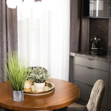 Jacuzzi Main Square Appartement
