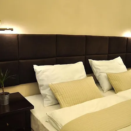 Apartment Splendor